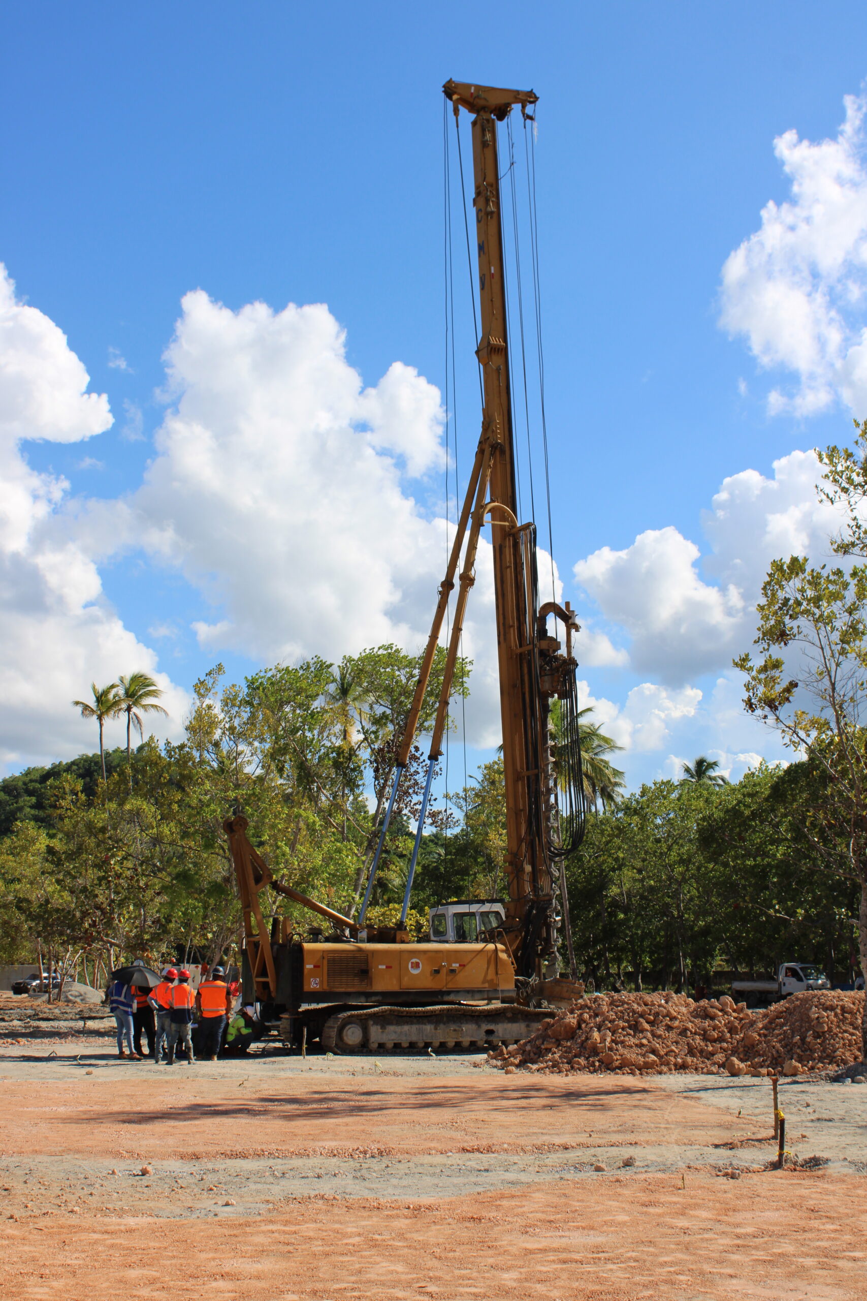 DR Drilling ingeniería geotécnica - Maquinaria de perforación avanzada